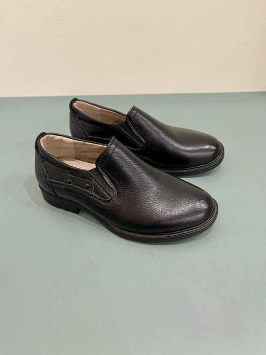 Продам туфли для мальчика