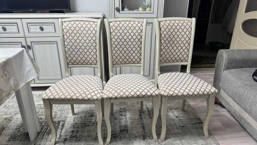 Продается стулья Малайзия