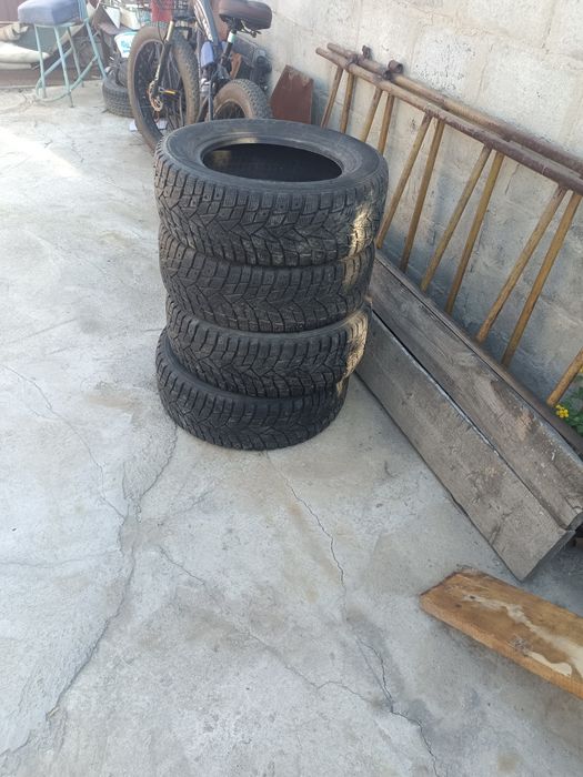 Продам резину R16