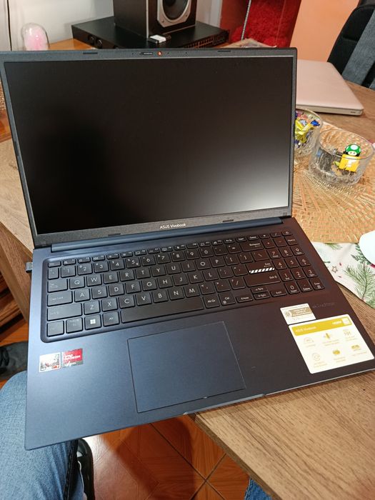 Laptop ASUS Vivobook 15 - AMD Ryzen 7 5600HS,  16GB RAM, 512GB SSD, Windows 11