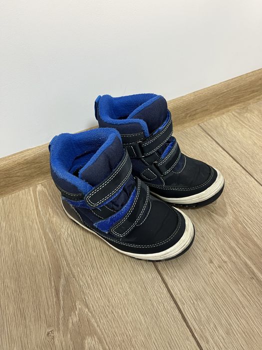 Апрески боти водоустойчиви