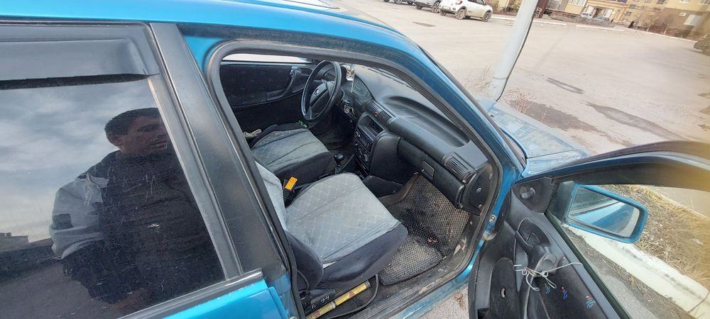 Срочно продам опель астра