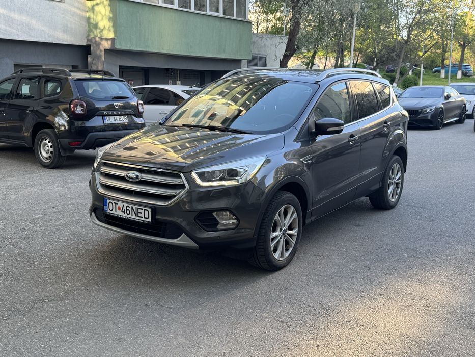 Ford kuga 4x4  , variante sprinter sau autoturism mai mic de oras
