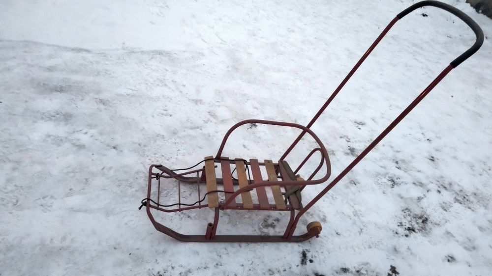 Продам сани детский