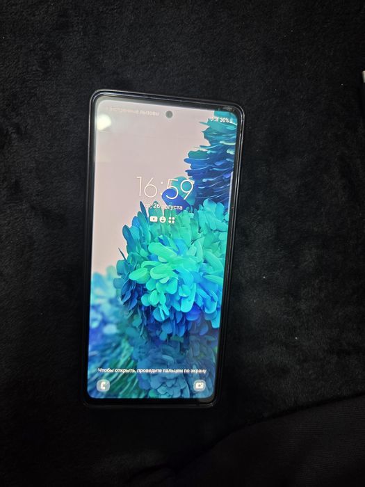 Продам samsung s20fe 6/128
