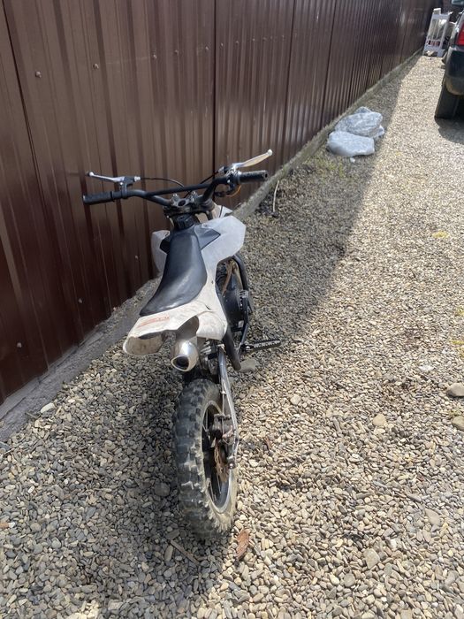 Cross 50cc 2 timpi functional 150€ pret negociabil.