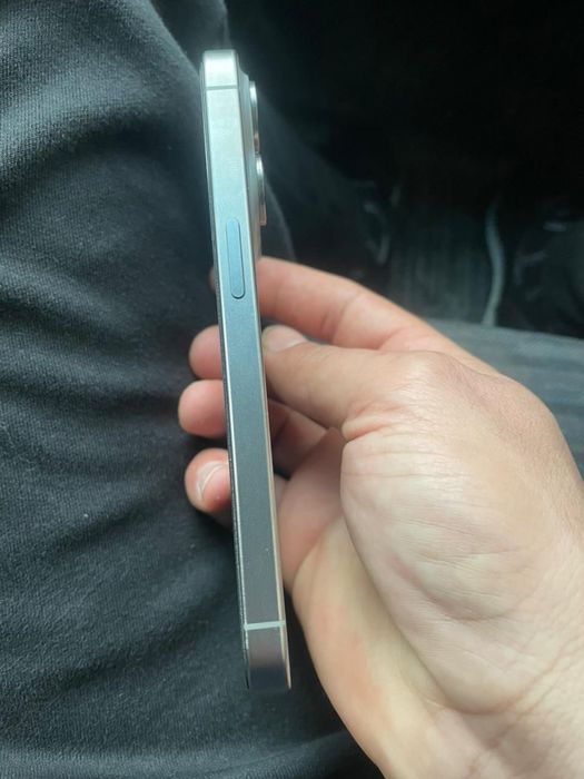 Продам  Айфон 15pro