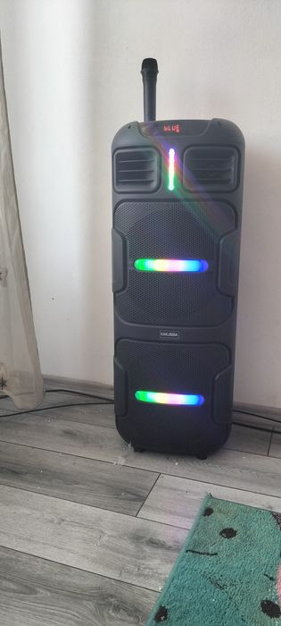 Vând boxa kakusiga