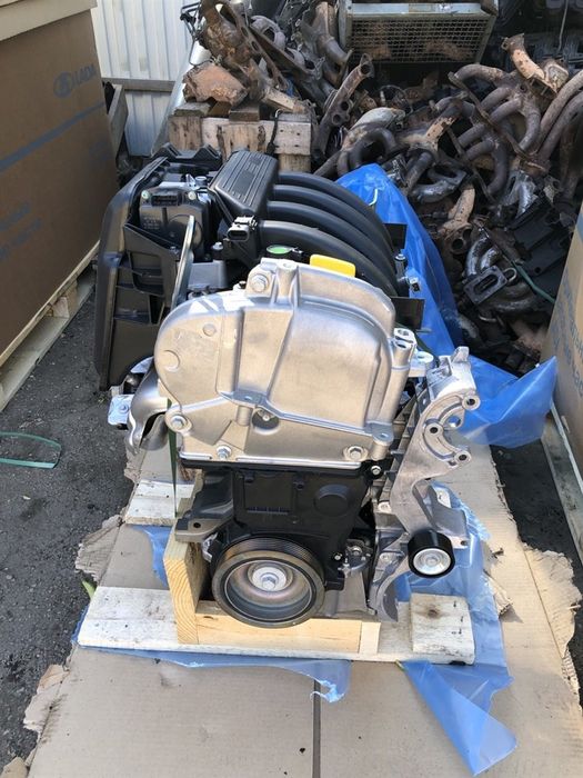 Двигатель Лада Ларгус К4М