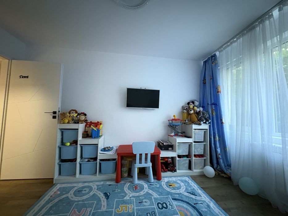 Aparatament cu 3 camere obor-proprietar - Vedere 2