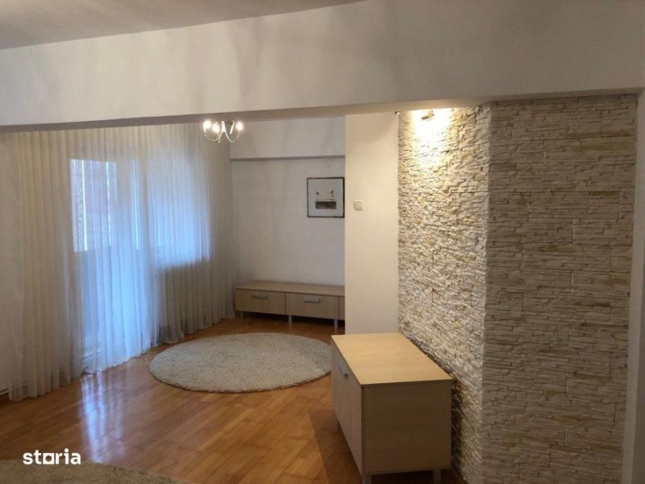 Apartament 3 camere Racadau-pietonal, decomandat, mobilat si utilat