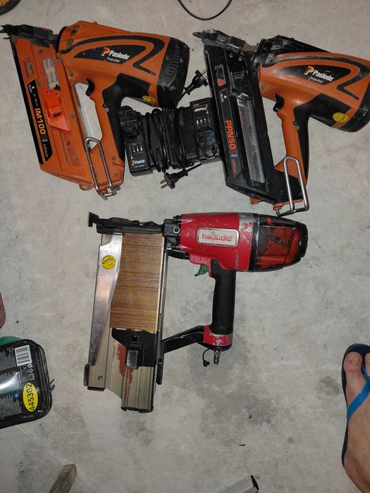 Vind scule cint la bucata si la gramada