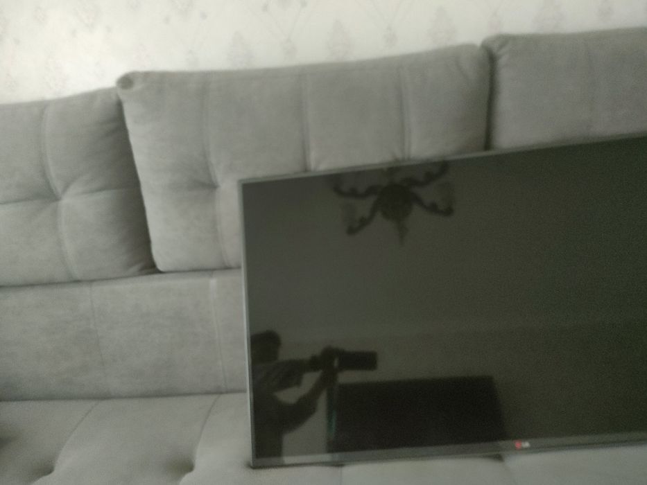 Продам телевизор