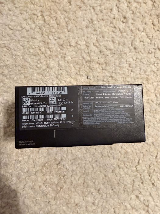 Casti Samsung Galaxy buds 3 pro cu toate accesoriile incluse