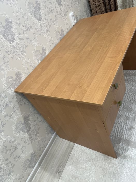 Продам Офисный стол