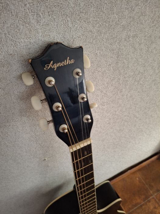 Акустическая гитара Agnetha