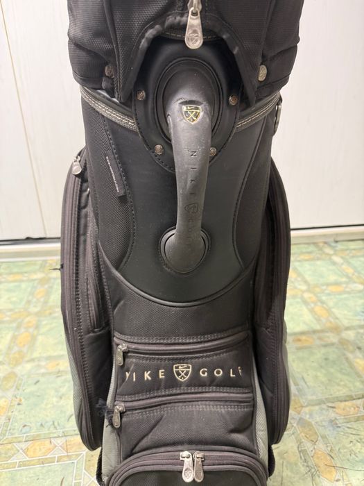 Продам набор клюшек для гольфа