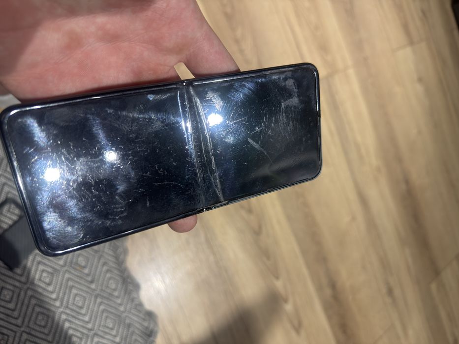 Z flip 3.