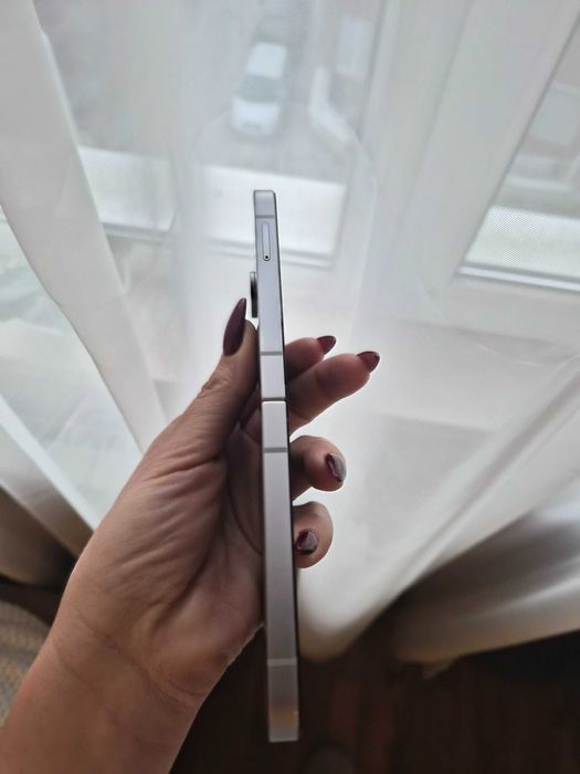 Телефон Samsung Flip 6