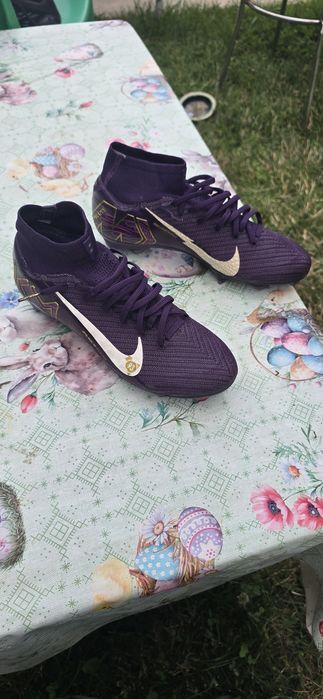 Ghete Fotbal Nike aproape noi