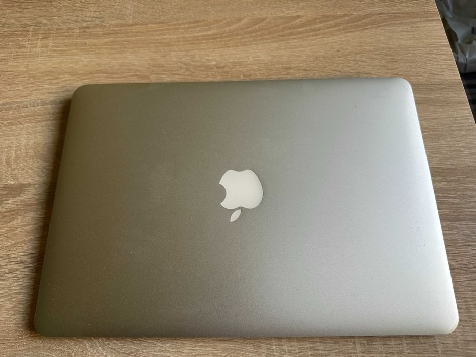 Vand macbook air 2015