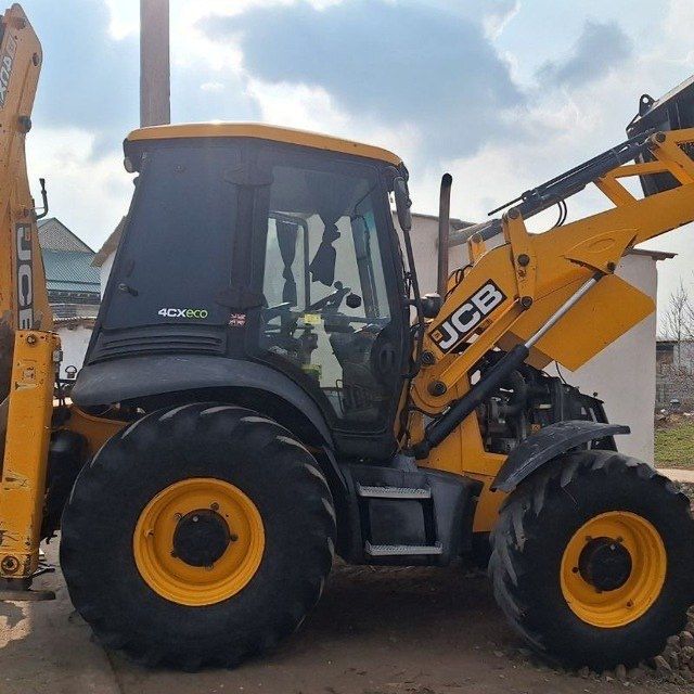JCB Pogruzchik ideal holati