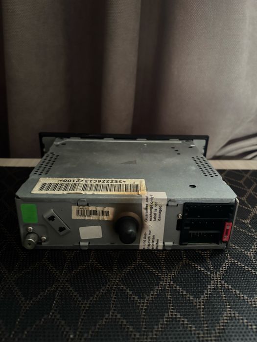 Оригинално радио SEAT Aura / Sound System – за части (не работи)