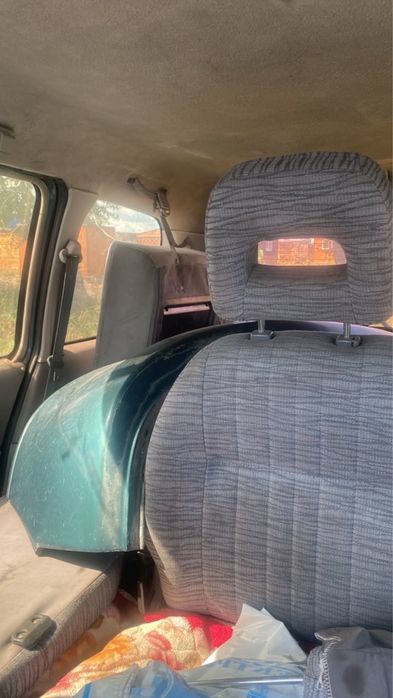 Mitsubishi Space Gear.