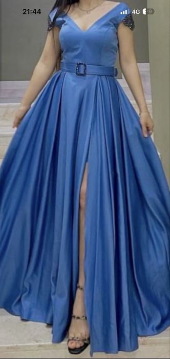 Продам платье очень красаое новое
