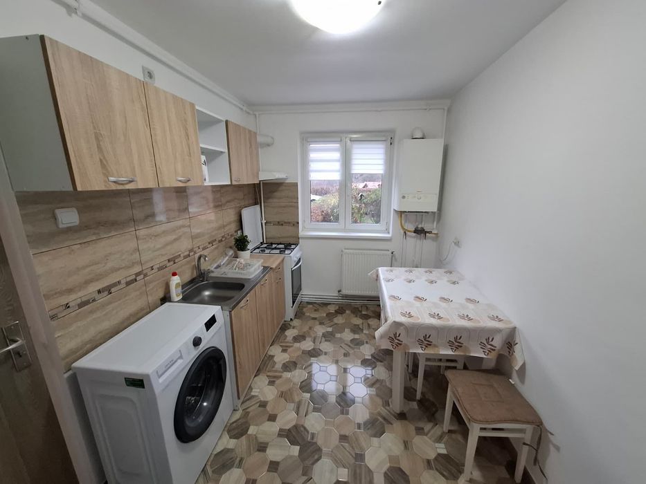 Vând apartament 3 camere în Cisnădie 66,3 mp supraf construită