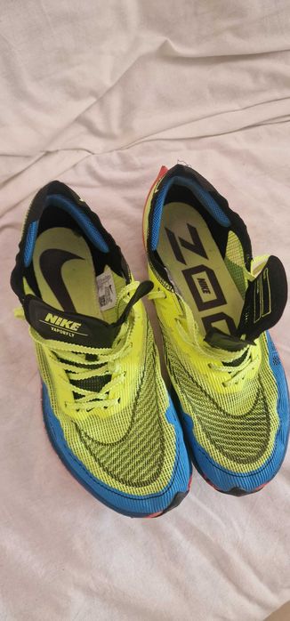 Продавам маратонки Nike