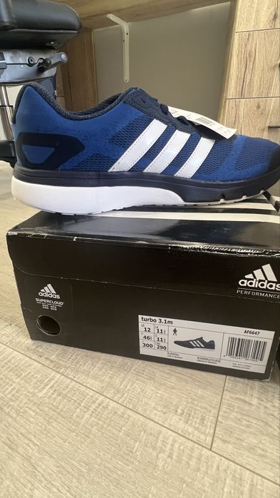 Кросовки adidas