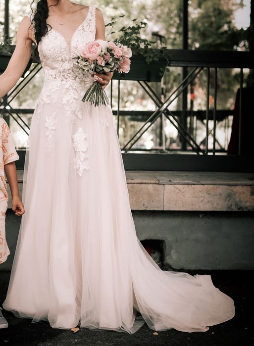 Rochie de mireasa A line cu trena