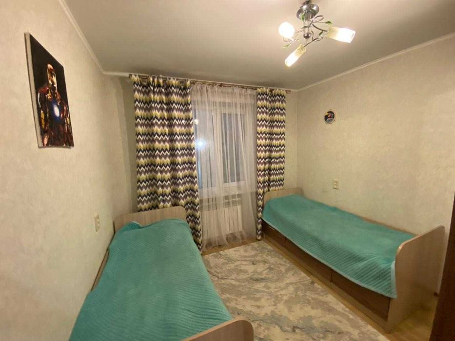 3 комнатная квартира район 10 Школы