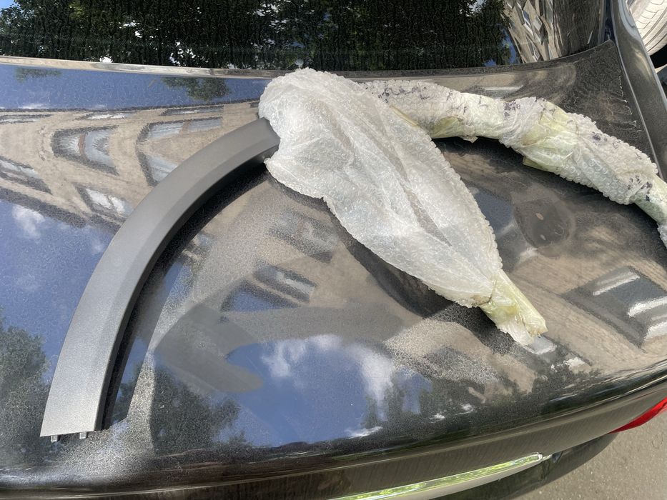 Молдинг крыла передний левый Geely Coolray