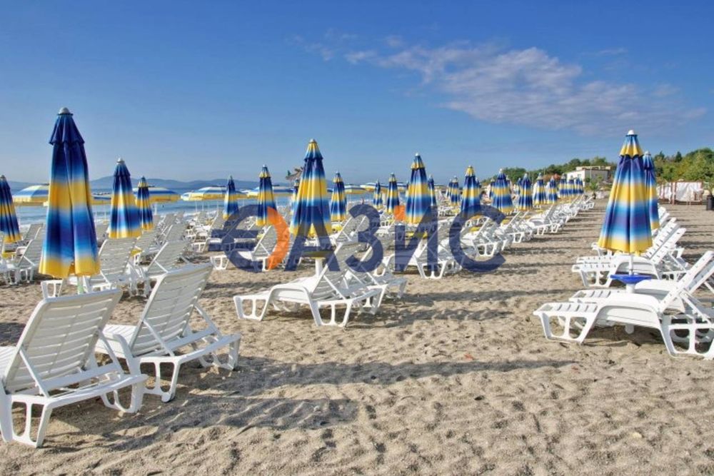 Продава се Едностаен апартамент в Поморие - 40 кв.м за 1097 €/кв.м - Снимка #12