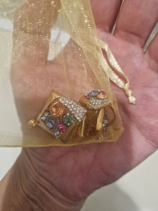 Продам набор бижутерии.