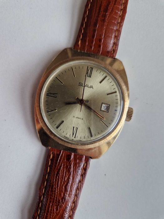 SLAVA cal. 2414, 21 руб. камъка, ръчно нав-е, made in USSR каса – 37мм