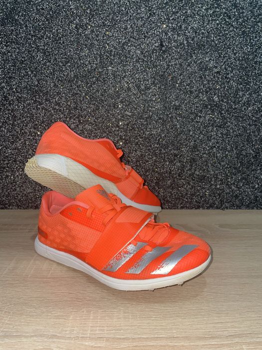 Продам шиповки Adidas