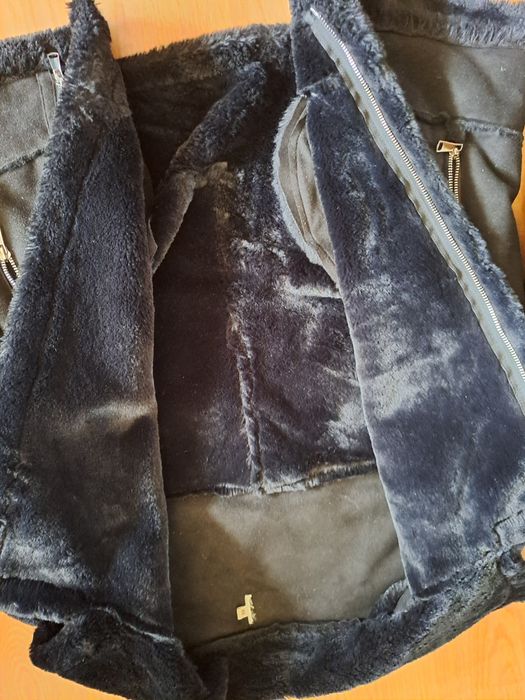 Bluza neagra lunga 38 ,Cojoc negru marimea 44,blăniță roșie L