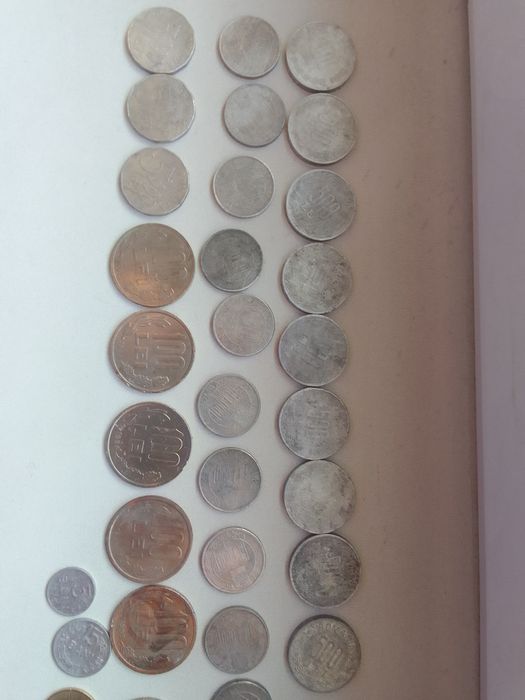Monede vechi de colecție