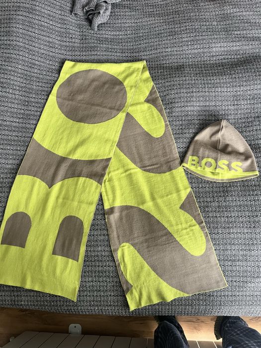 Шапка + шал BOSS