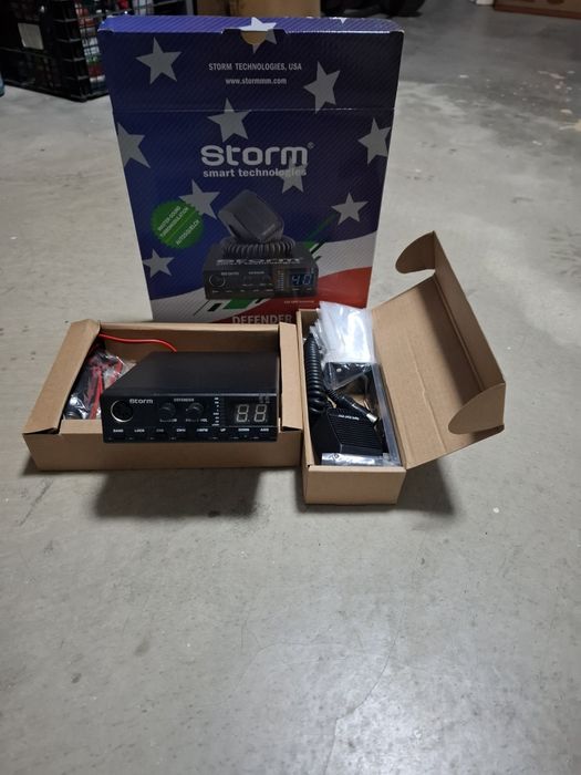 Stație auto Storm, antenă President