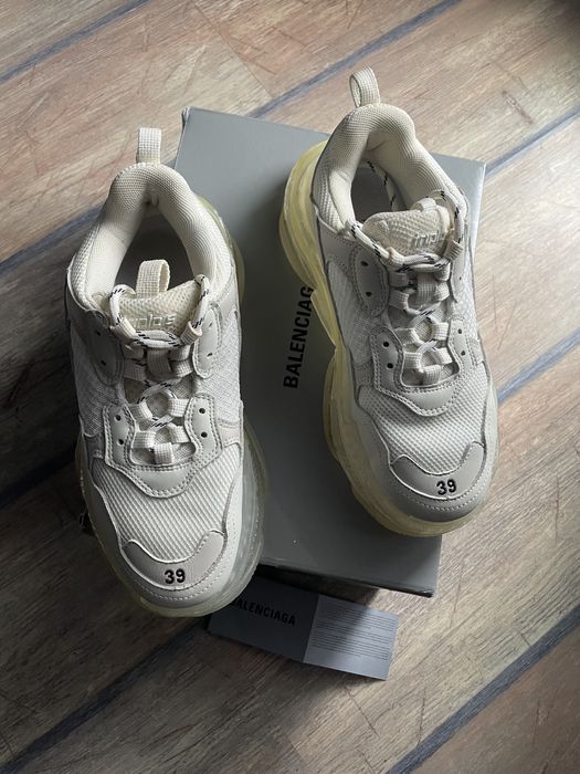 Balenciaga triple S