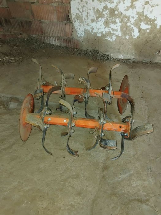 Vand motocultor mai multe detali la nr de telefon