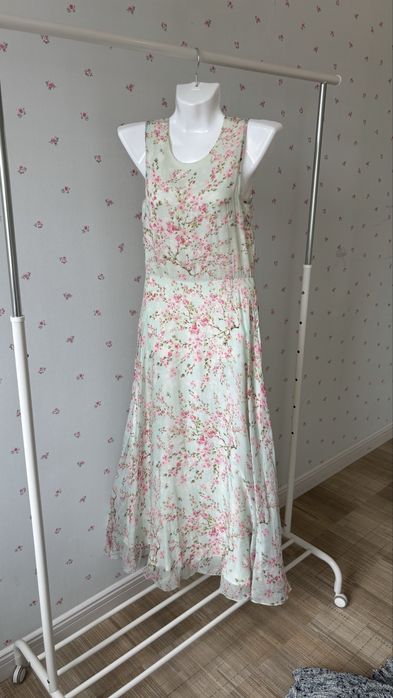 Платье из 100% шелка