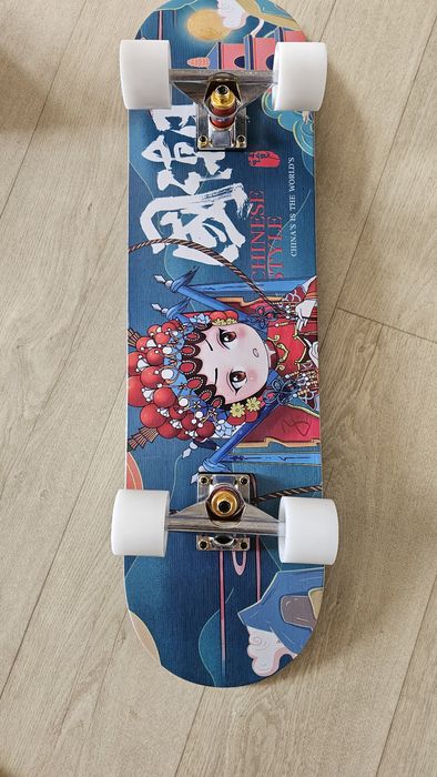Отличный подарок к 1 июня - Скейтборд + снаряжение к нему