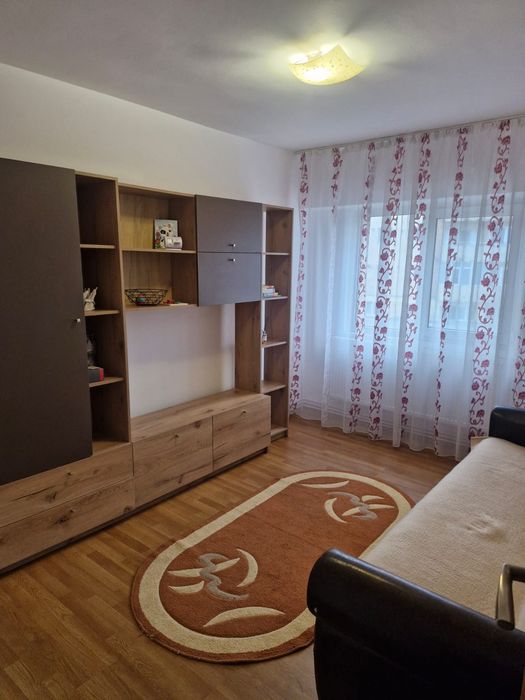 De inchiriat apartament 2 camere central Pucioasa cu 350 euro/luna