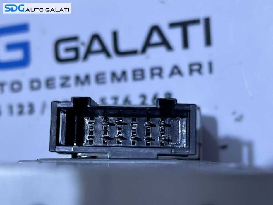 Magazie CD - uri Skoda Octavia 2 2004 - 2013 Cod 1Z0035111A [L5574]