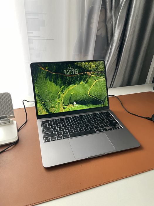 Mackbook M2 2022